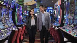 Slot online và live casino tại ee88bet cho người dùng Việt